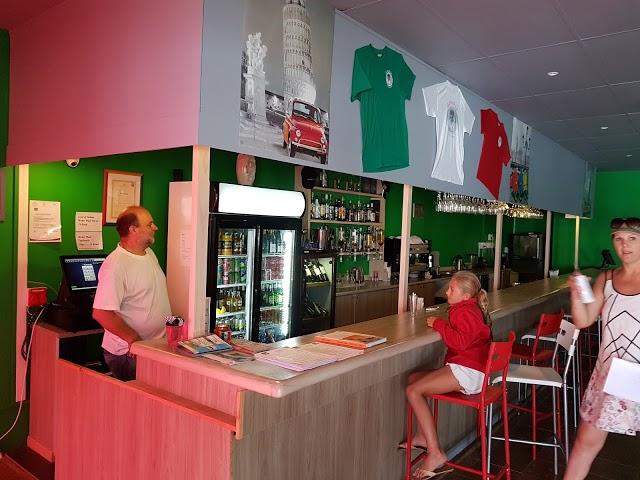 Quitschy's Pizza Restaurant