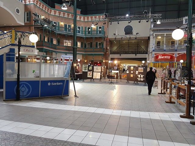 Lakeside Mall