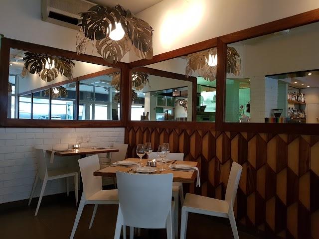Cafe 1999