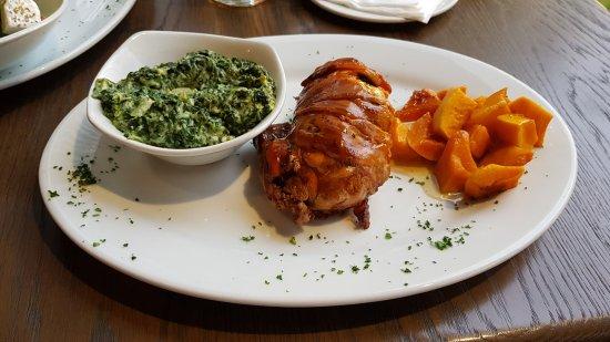 Zuri Social Lounge