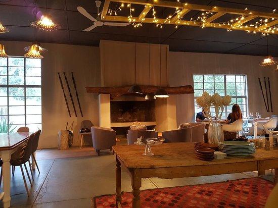 Molo Lolo Restaurant & Cooking School