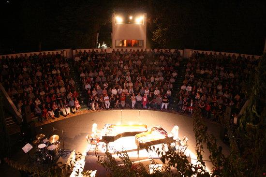 Oude Libertas Amphitheatre