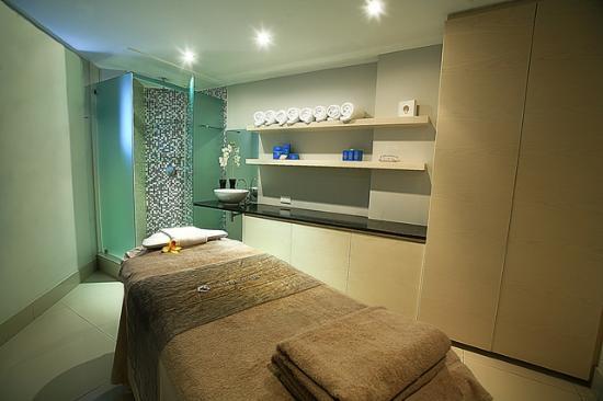Amani Spa at The Radisson Blu Hotel